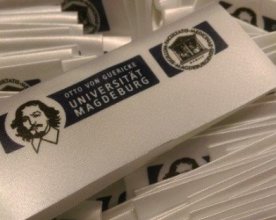 wszywki satynowe zaprasowane na poł